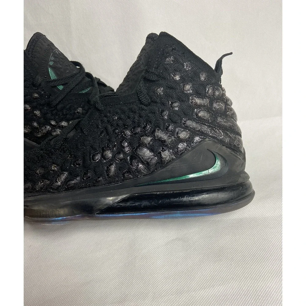 Nike LeBron 17 XVII Global Currency Men's Size 8 Basketball‎ Shoes BQ3177-001